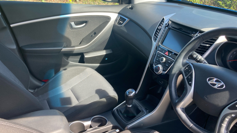 Hyundai i30 1.4 Blue Drive SE Nav 5dr Petrol Hatchback